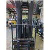 Image 2 : GREEN CLARK GCS 25 MC 4000LBS CAPACITY 3 STAGE PROPANE COUNTER BALANCE FORKLIFT