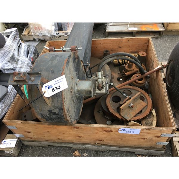 PALLET WITH ASSORTED METALS, GEARS, AND SPROCKETS