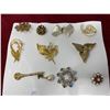 Image 2 : (1) Brooches