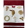 Image 2 : (8) Brooches