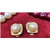 Image 2 : 1950s Faux Pearls