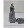Image 3 : 2 beautiful soapstone carvings, wolf & otter with baby