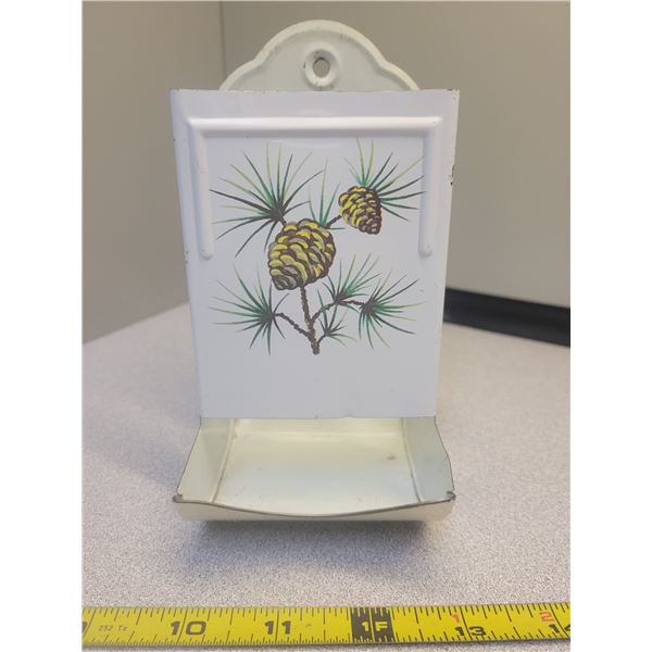 match box pine cone design excellent condition