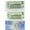 Image 2 : Two conseuctive 1973 One dollar bills, 2002 five dollar bill printed in 2001