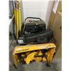 Image 1 : Cub Cadet 26" Snowthrower
