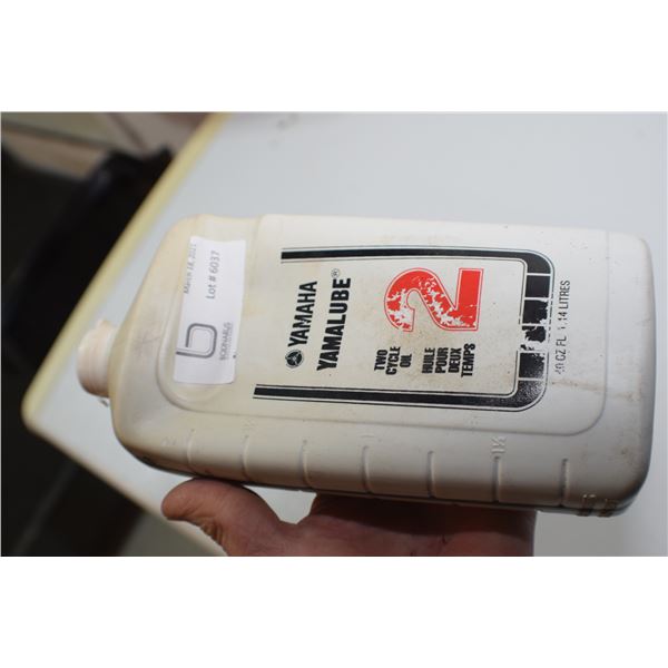 YAMAHA SNOWMOBILE PLASTIC QUART