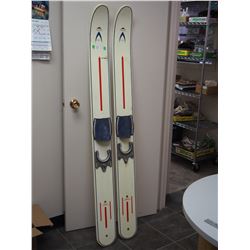 EATONS VIKING WOODEN SKIIS PAIR