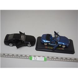 2 TOY CARS