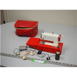 KIDS MINI SEWING MACHINE (SEWETTE) BATTERY POWERED WITH CASE