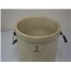 Image 2 : 5 GAL IMPERIAL MEDALTA CROCK WITH HANDLES ( GOOD CONDITION)