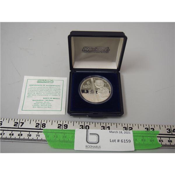 1985 MESIC 100 PESOS SILVER PROOF COIN IN CASE