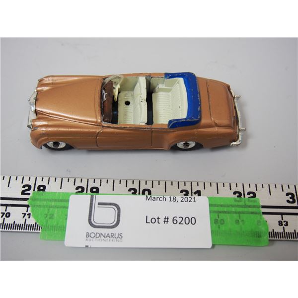 DINKYTOY BENTLEY S2 PAT, 1959 (4 1/4 IN LONG)