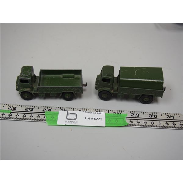 2X THE MONEY/ DINKY TOYS ARMY WAGONS (4 IN LONG EACH)