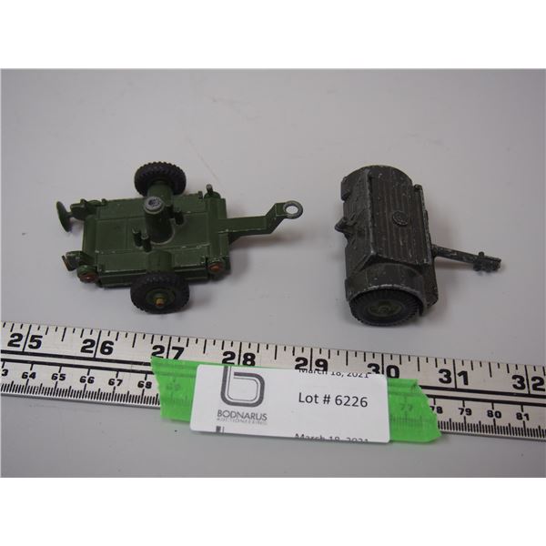 2X THE MONEY/ CRESENT TOYS AMMUNITION LIMBER (2 1/2 IN LONG) DINKY TOY MISSLE LAUNCHING PLATFORM