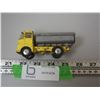 Image 3 : CORGI TOYS WATER TRUCK E.R.F MODEL 64 G (4 IN LONG)