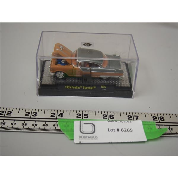 2012 CASTLELINE M2 1955 PONTIAC STAR CHIEF IN PLASTIC DISPLAY BOX (4 IN LONG)