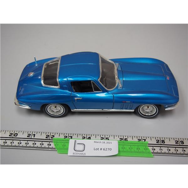 1965, CHEVORLET CORVETTE SCALE 1/18