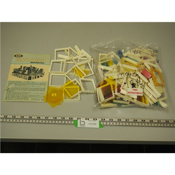 IDEAL CONSTRUCTION TOY BUILDING BLOCKS 1967