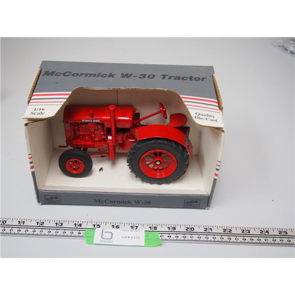 MCORMICK DEERING W-30 NIB 1/16 SCALE