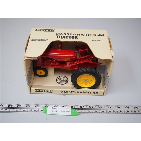 MH 33 NIB 1/16 SCALE