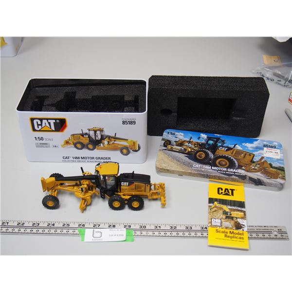 CAT 14M ,OTOR GRADER-IN TIN BOX 1/50 SCALE NIB