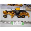 Image 2 : CAT 14M ,OTOR GRADER-IN TIN BOX 1/50 SCALE NIB