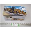 Image 5 : CAT 14M ,OTOR GRADER-IN TIN BOX 1/50 SCALE NIB