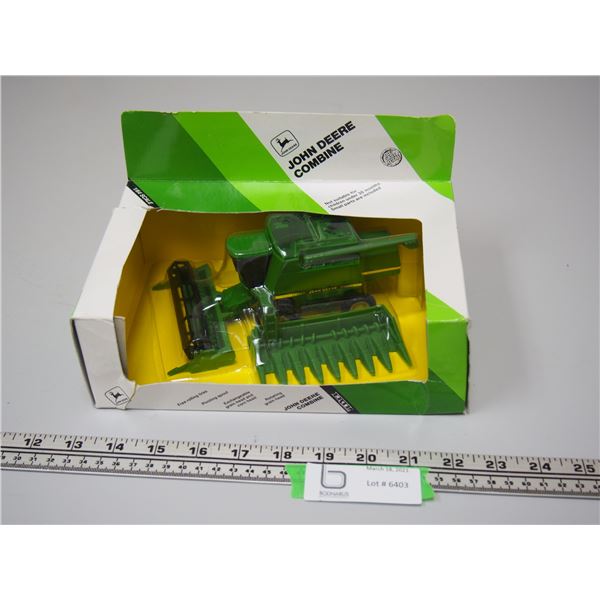JD COMBINE 1/64 SCALE