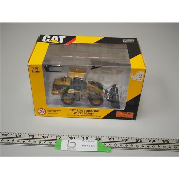 CAT 9240 WHEEL LOADER 1/50 SCALE NIB