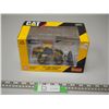 Image 1 : CAT 9240 WHEEL LOADER 1/50 SCALE NIB