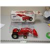 Image 1 : CASE 1H 460 TRACTOR AND LOADER NIB 1/16 SCALE