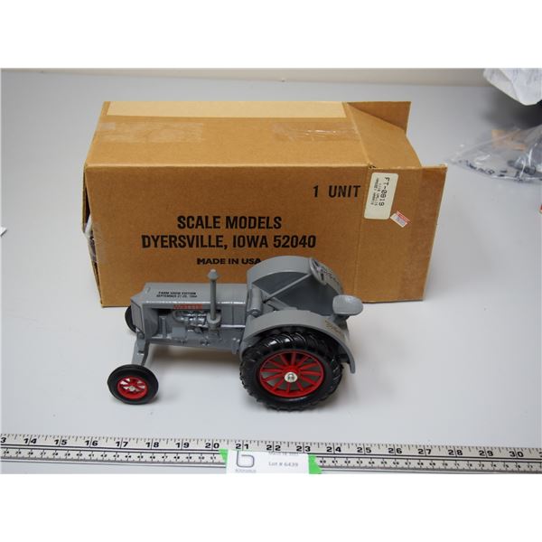 MTT WALLIS ON RUBBER SEPT 1994 FARM SHOW NIB 1/16 SCALE