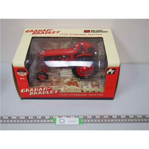 GRAHAM BRADLEY 1938 STANDARD IN 1/16 SCALE
