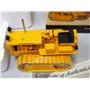 Image 2 : CAT D2 TRACK-TYPE NIB 1/16 SCALE