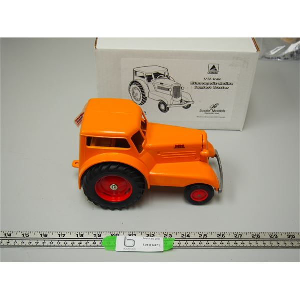 MM COMFORT TRACTOR NIB 1/16 SCALE