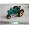 Image 4 : ERTL Metal John Deere Tractor Toy (Faded Painted)