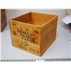 Image 1 : GOVERNOR GENERAL OLD JAMAICA RUM W& A GIBEY (REGINA SK) (13X14 IN LONG) WOODEN CRATE
