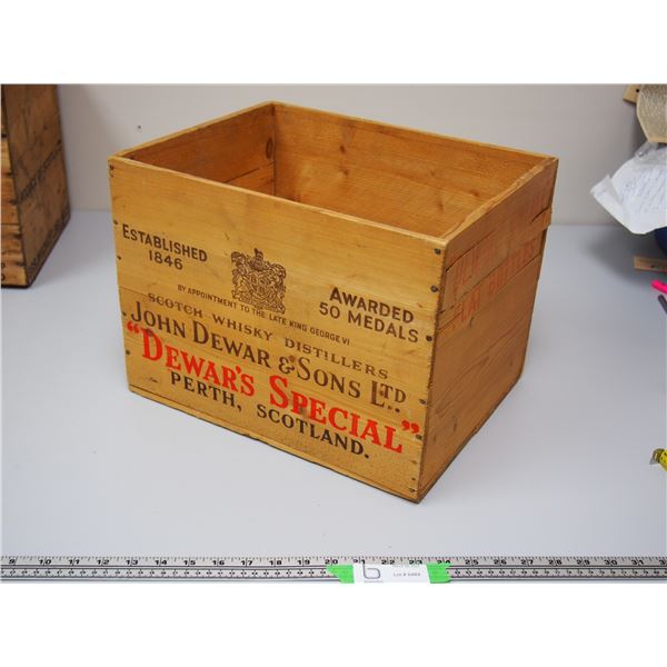 JOHN DEWAR & WONS DEWAR'S SEPCIAL SCOTCH WHISKEY WOODEN CRATE (11 1/4 X 14 1/2 IN LONG) (REGINA SK)