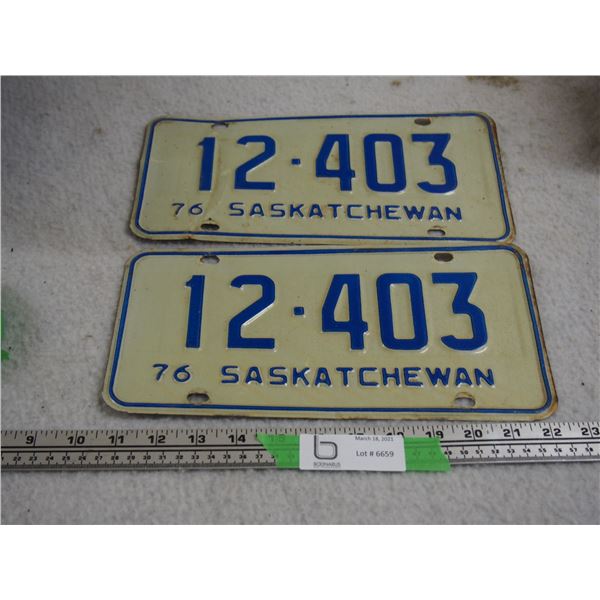 Pair of 1976 Sask License Plates