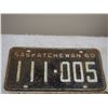 Image 2 : 3X THE MONEY - 1960, 1961, and 1931 Sask License Plates (3 Same Number)