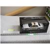 Image 1 : RARE Auto Art Police Division Ford Crown Victoria Police Interceptor Model 1/18 N.I.B