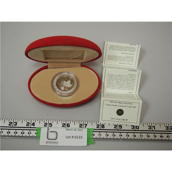 2005 FINE SILVER MAPLE LEAF OF HOPE COIN IN CASE