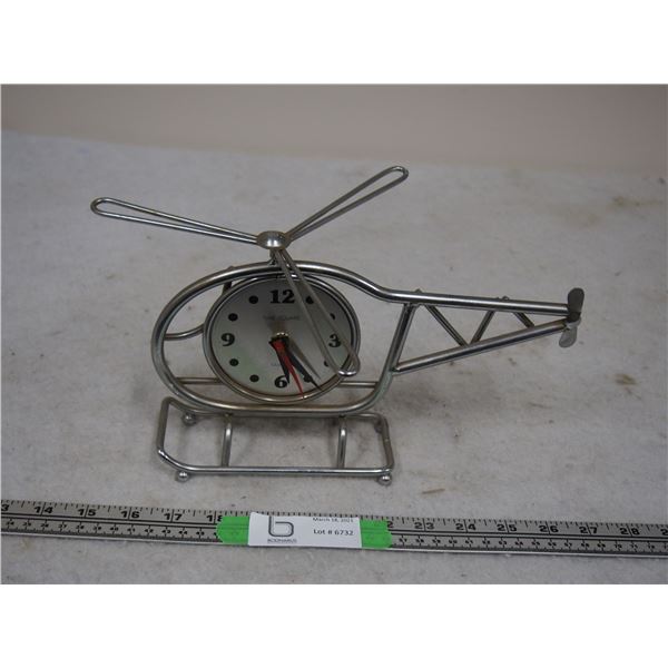 Battery Powered Helicopter Design Time Square Quartz Clock (WORKING)