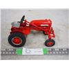 Image 3 : McCormick Farmall Cub Toy Metal Tractor 6" L