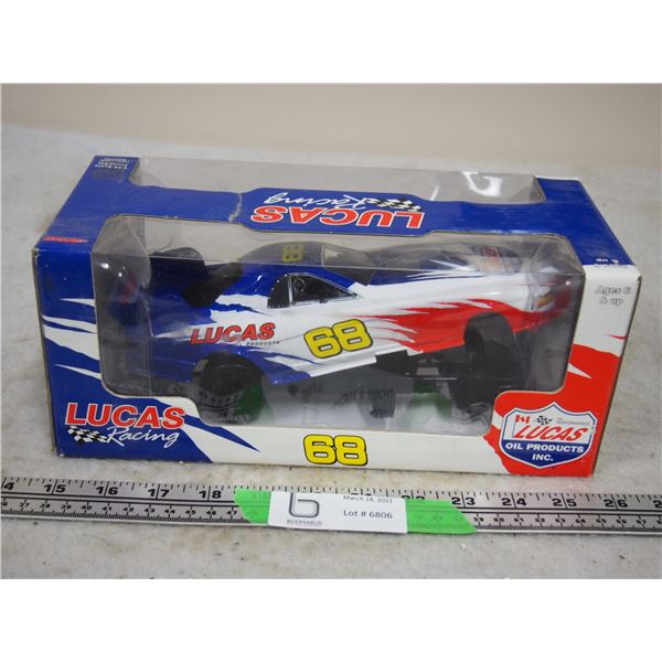 Lucas Oil Racing 1/24 Scale Funny Car N.I.B