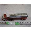 Image 3 : Tonka Semi Tanker 10.5"