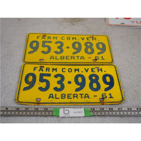 1961 Alberta Farm Com VEH Pair of License Plates