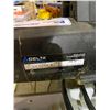Image 3 : DELTA SHOP MASTER 10" POWER MITER SAW MODEL MS210
