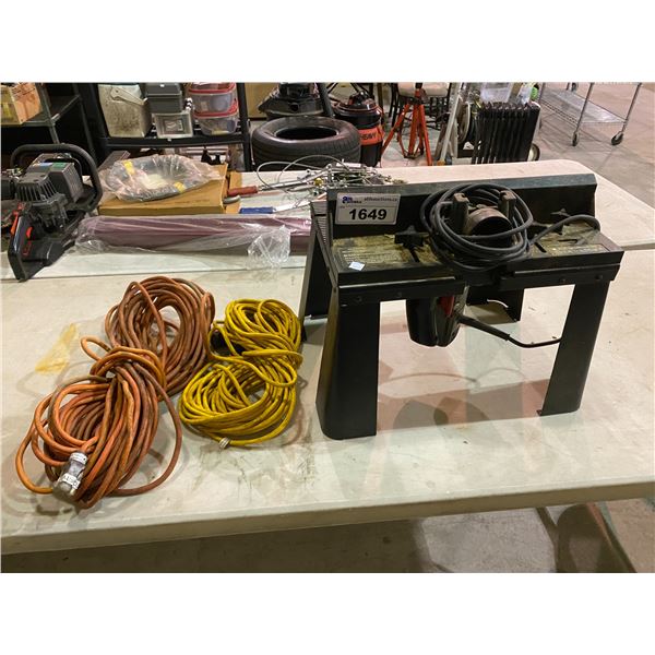 CRAFTSMAN PLUNGE ROUTER & 2 EXTENSION CORDS