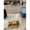 Image 1 : 2 1/4 TON HYDRAULIC GARAGE JACK